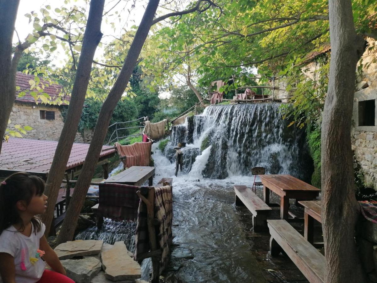Villa Scolopax Rusticola Skradin With Heated Pool ภายนอก รูปภาพ